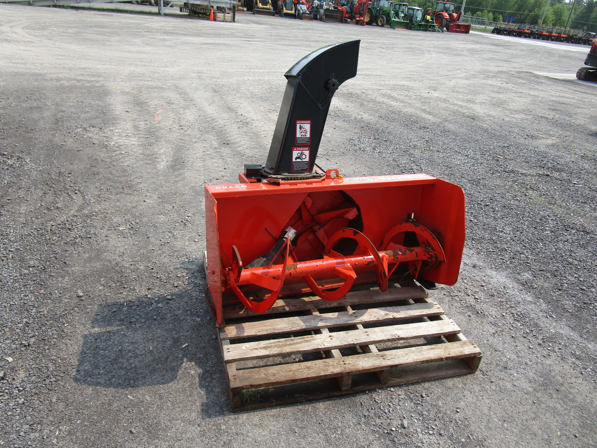 USED KUBOTA B2789 51 INCH WIDE SNOWBLOWER