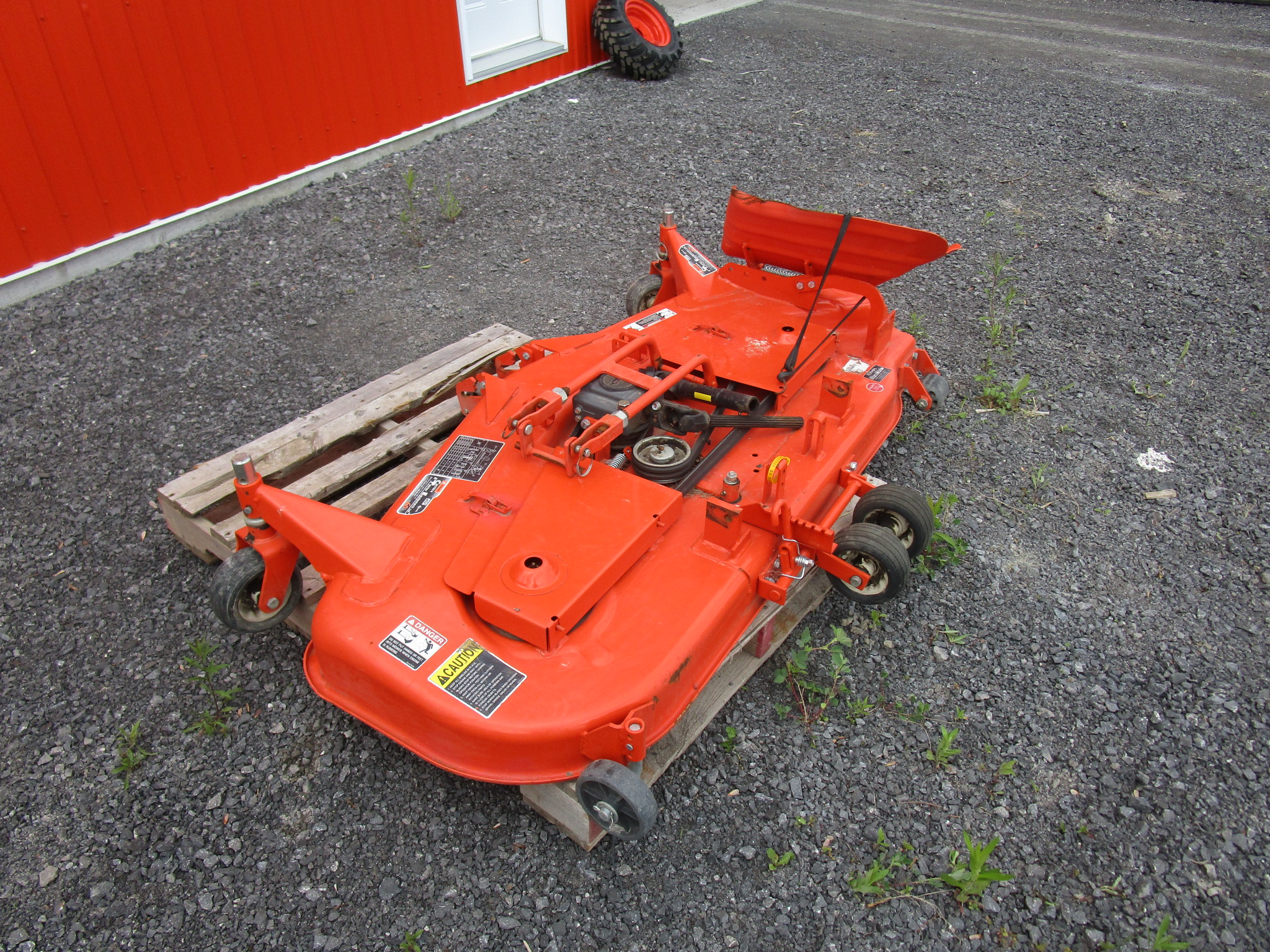 TONDEUSE VENTRALE USAGÉ DE FINITION KUBOTA RCK60-30BA
