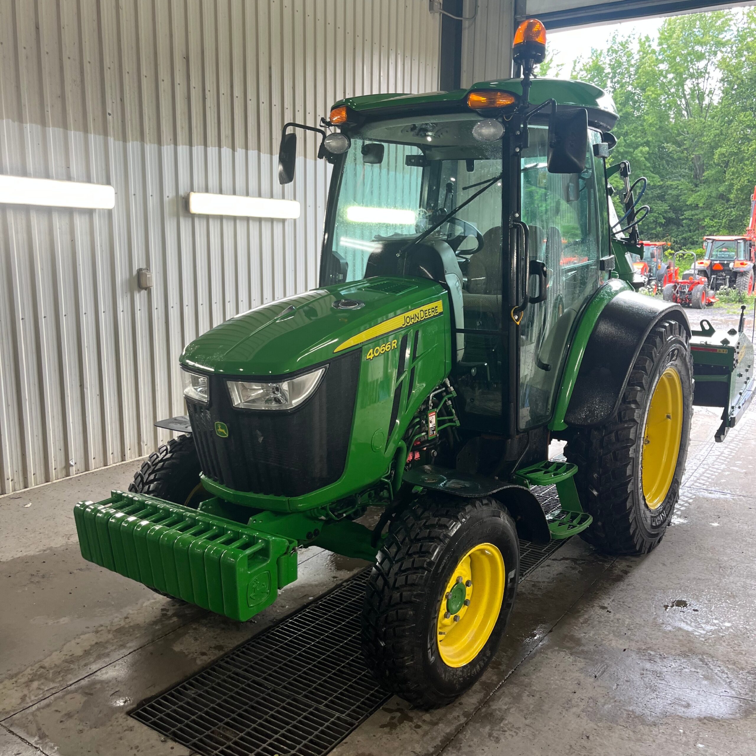 TRACTEUR 4X4 USAGÉ 2022 JOHN DEERE 4066R