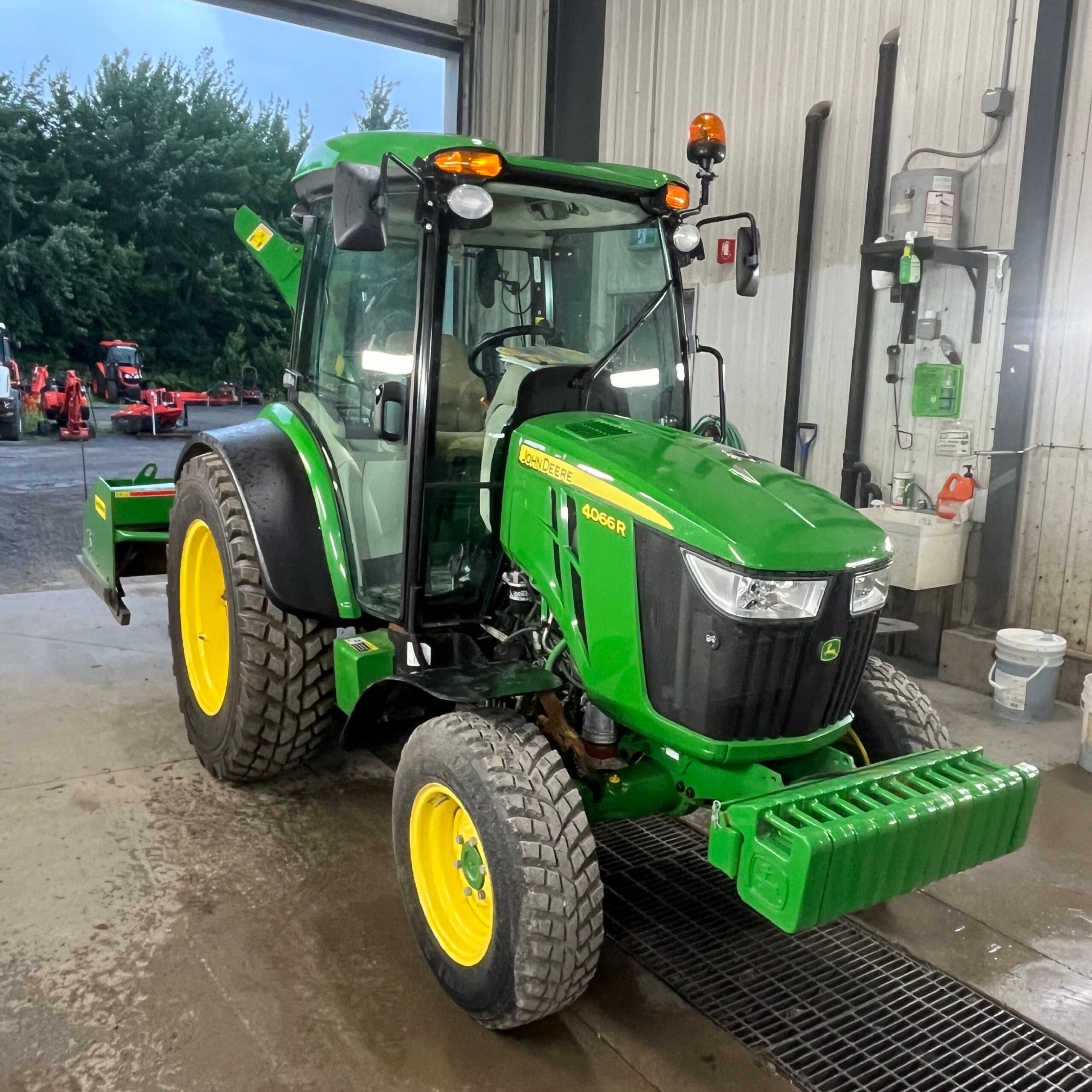 TRACTEUR 4X4 USAGÉ 2022 JOHN DEERE 4066R